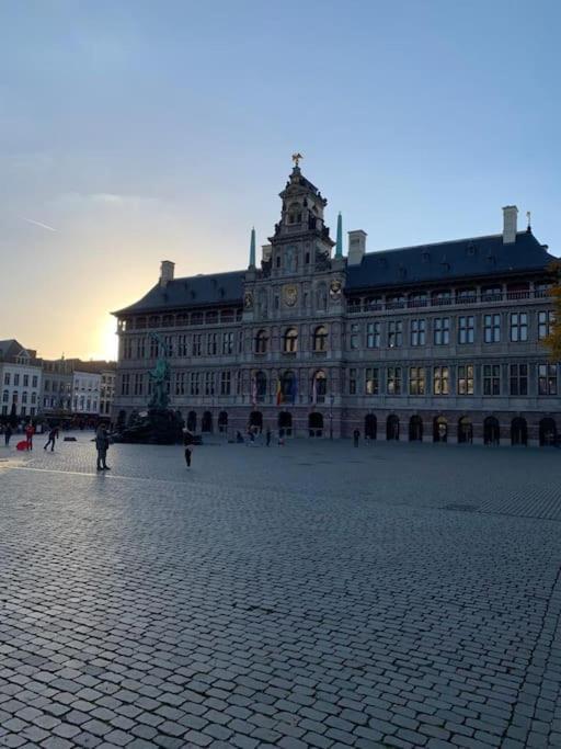 Apartment Hippe In Historisch Gebouw In Oude Centrum *